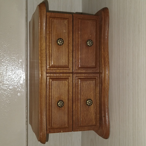 Vintage Wooden Ring/Earring Jewelry Box - Picture 3 of 11